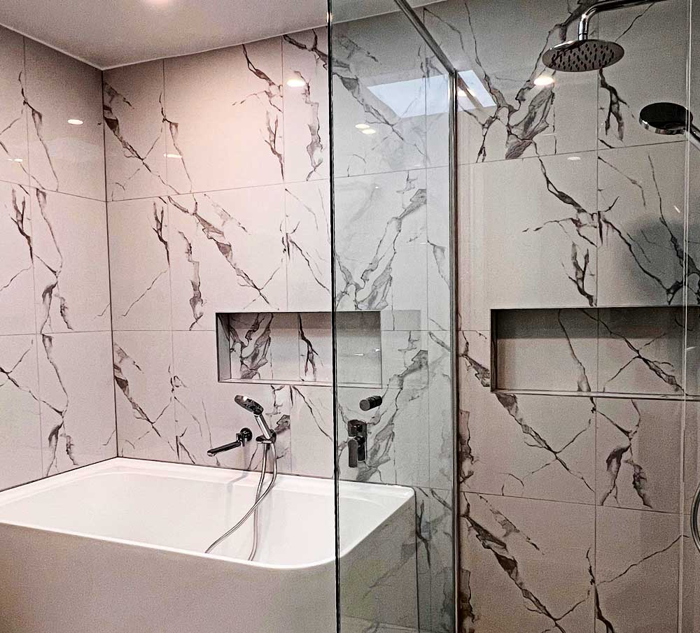 MURRUMBEENA bathroom RENOVATION