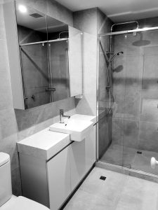 bathroom-apartment-renovation-1